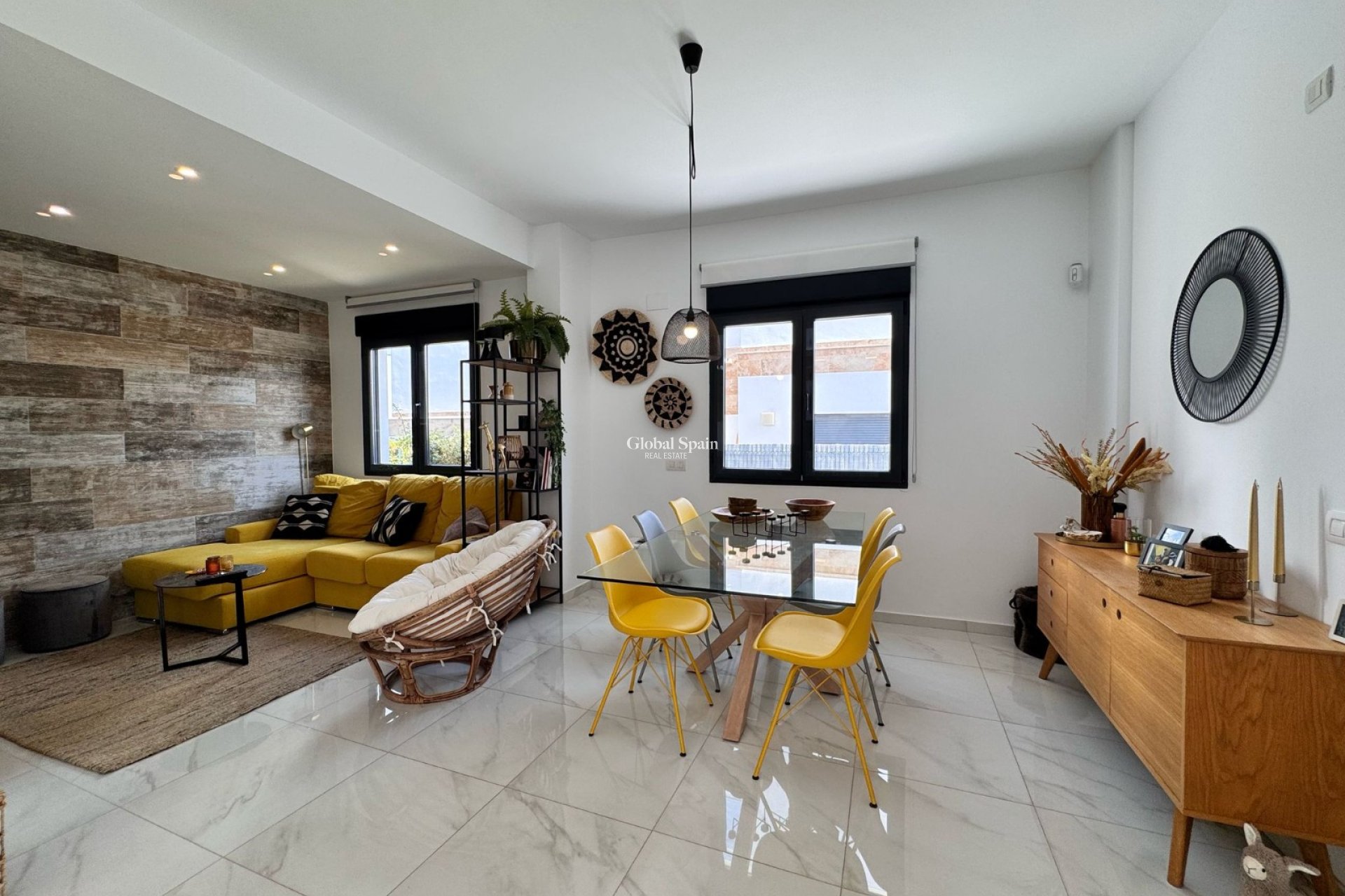 Revente - MAISON -
POLOP - Polop