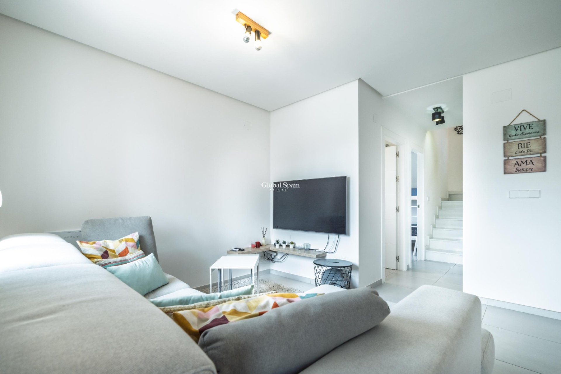 Revente - Maison Quadruple -
TORREVIEJA - Aguas Nuevas