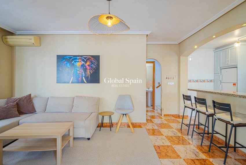 Revente - Maison Quatro -
ORIHUELA COSTA - Lomas de Cabo Roig