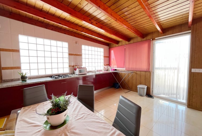 Revente - Maison -
Rafelcofer - Centro