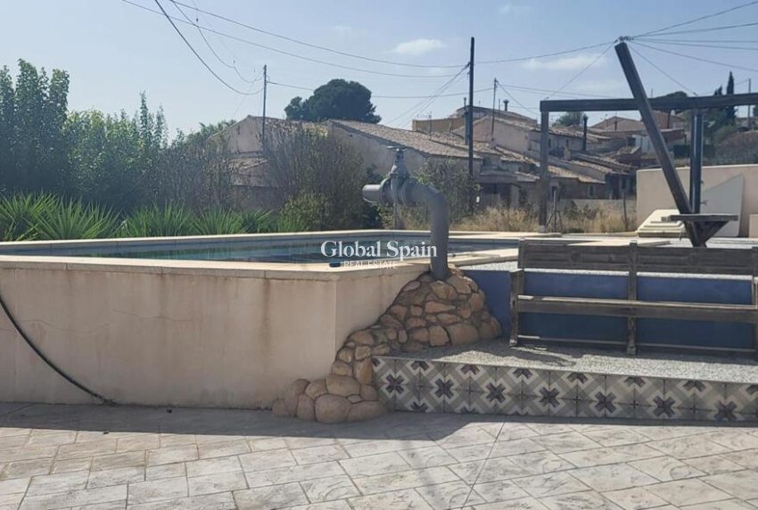 Revente - MAISON -
RASPAY - Inland