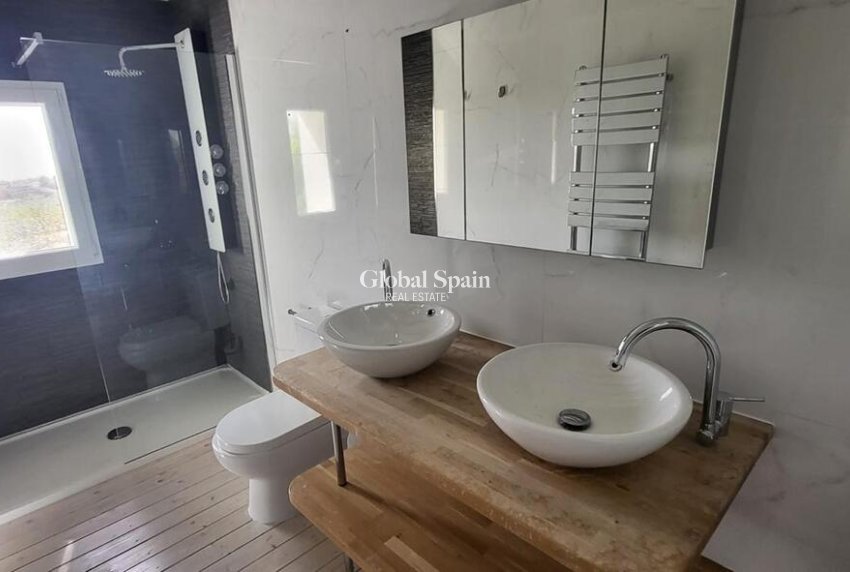 Revente - MAISON -
RASPAY - Inland