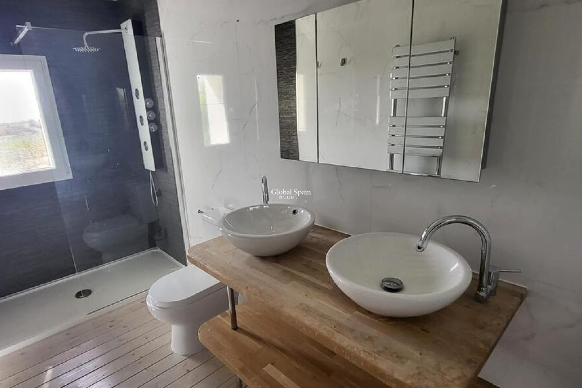 Revente - MAISON -
RASPAY - Inland