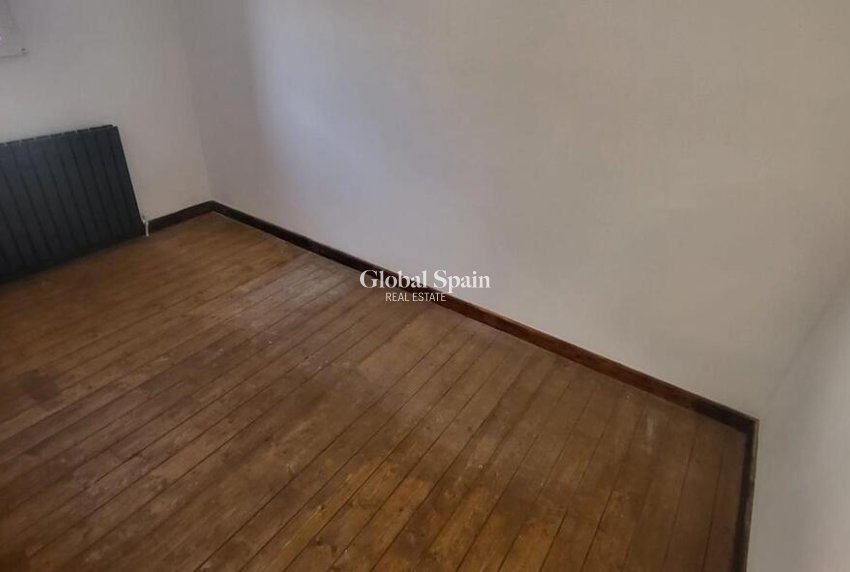 Revente - MAISON -
RASPAY - Inland