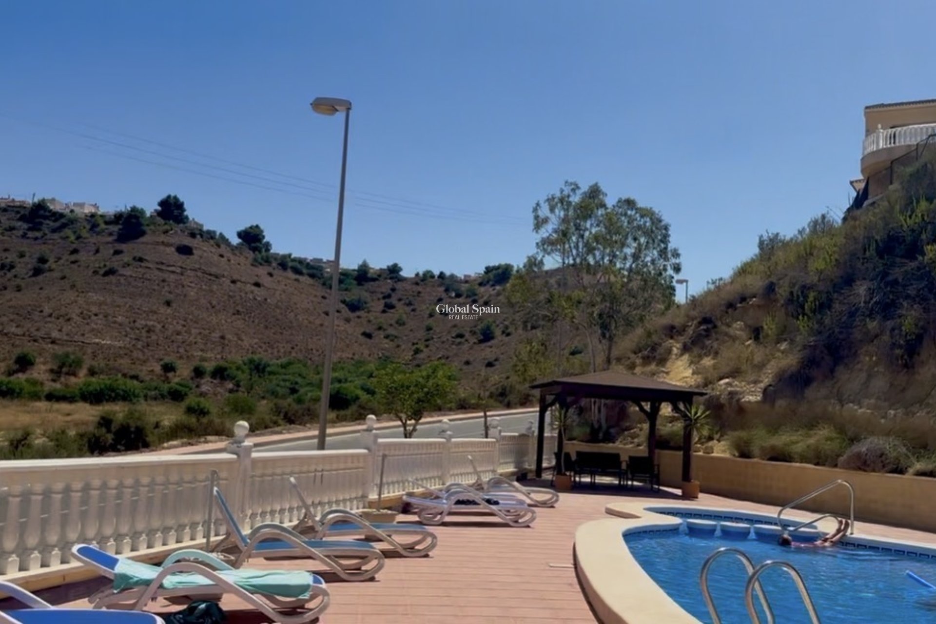 Revente - MAISON -
ROJALES - Benimar