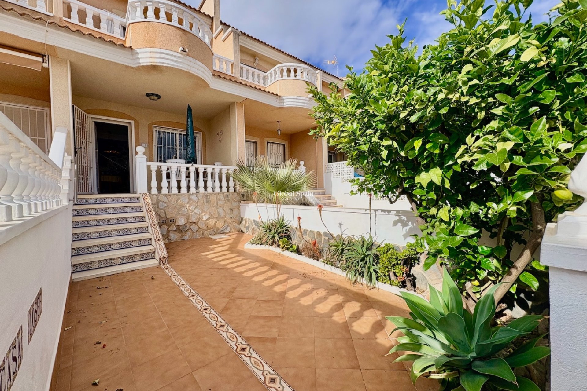 Revente - MAISON -
ROJALES - Inland