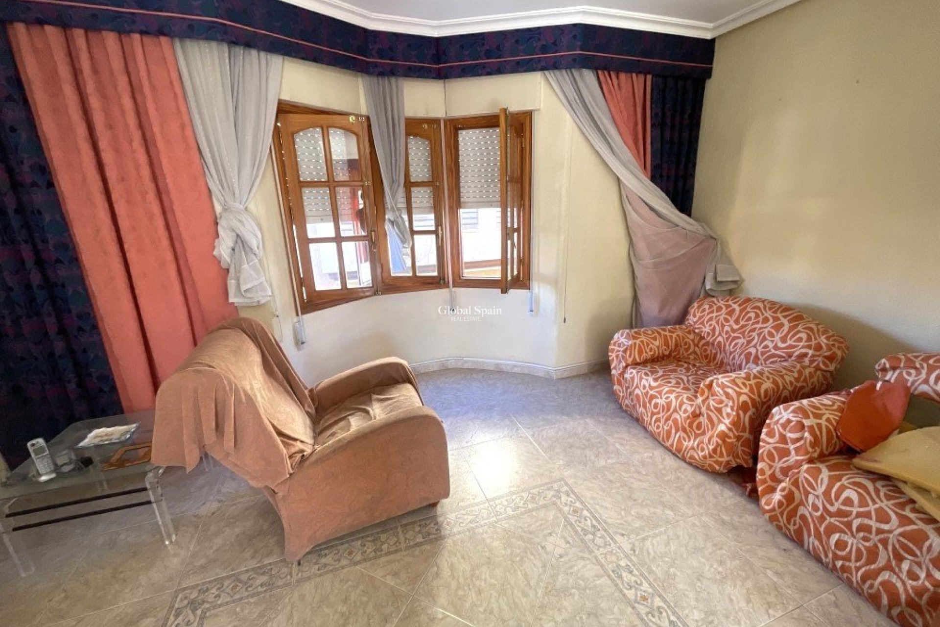 Revente - MAISON -
ROJALES - Inland