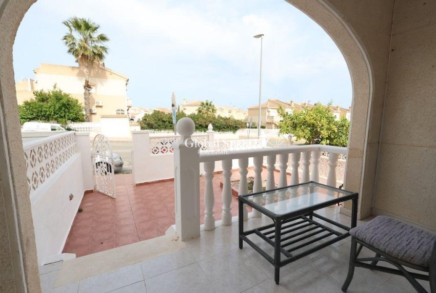 Revente - MAISON -
ROJALES - Inland