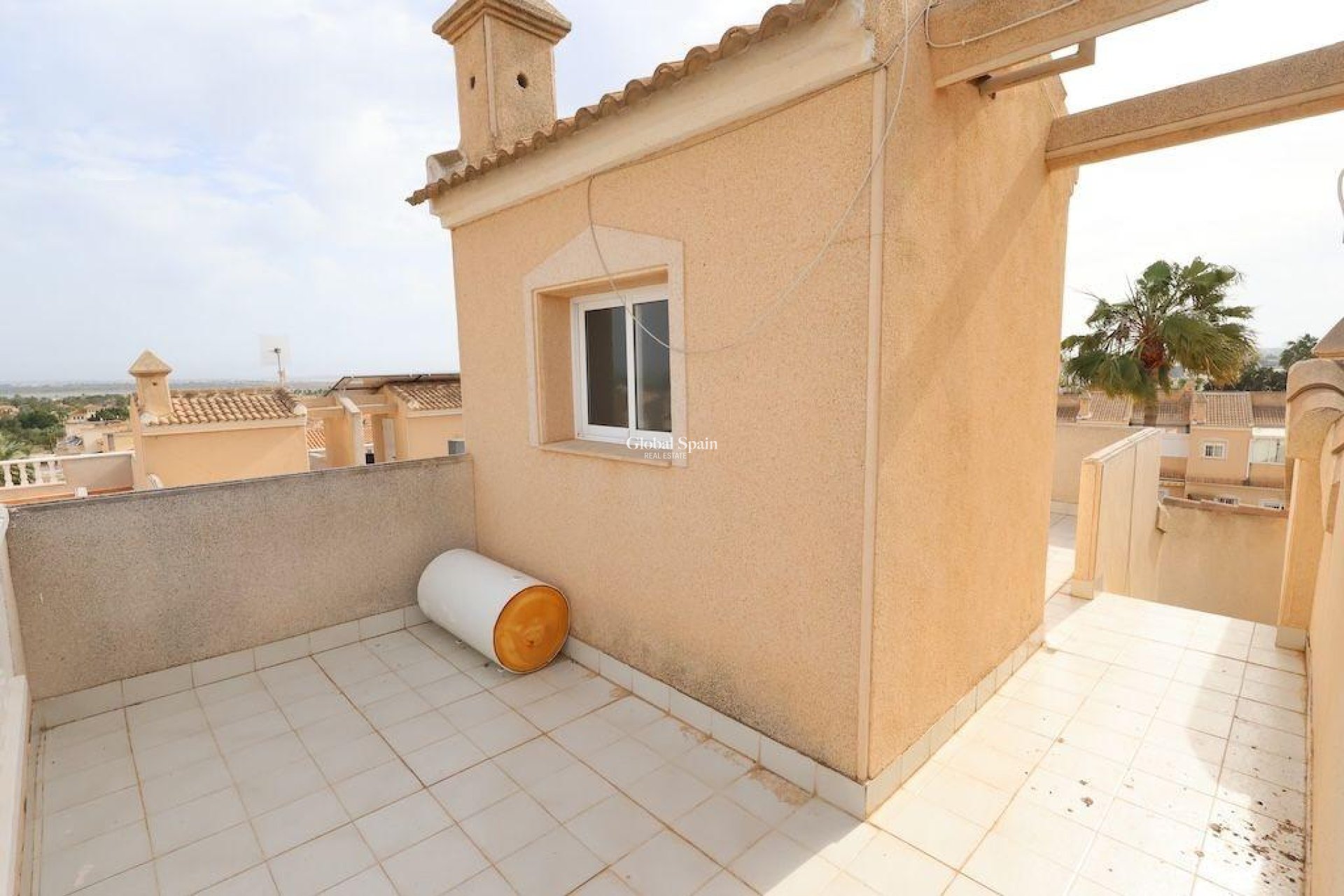 Revente - MAISON -
ROJALES - Inland