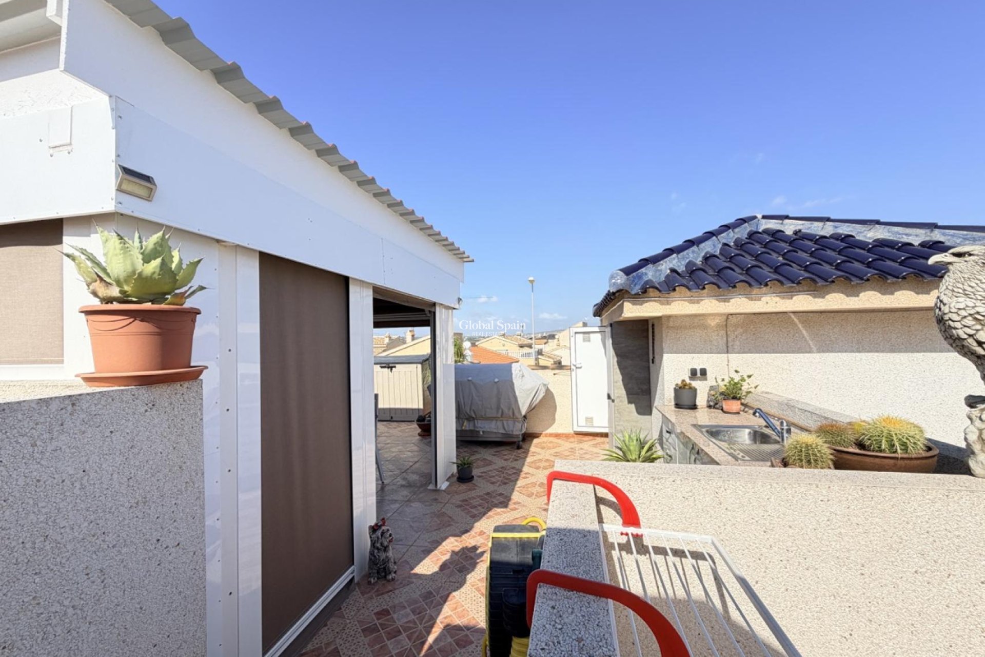 Revente - MAISON -
ROJALES - Inland