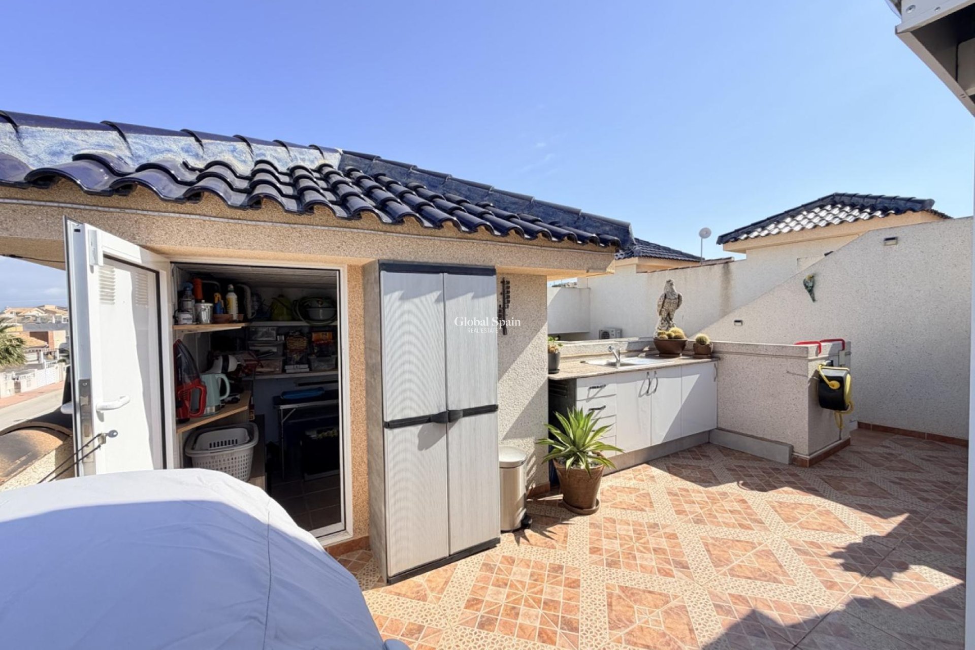 Revente - MAISON -
ROJALES - Inland
