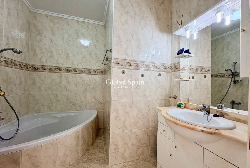 Revente - MAISON -
ROJALES - Inland