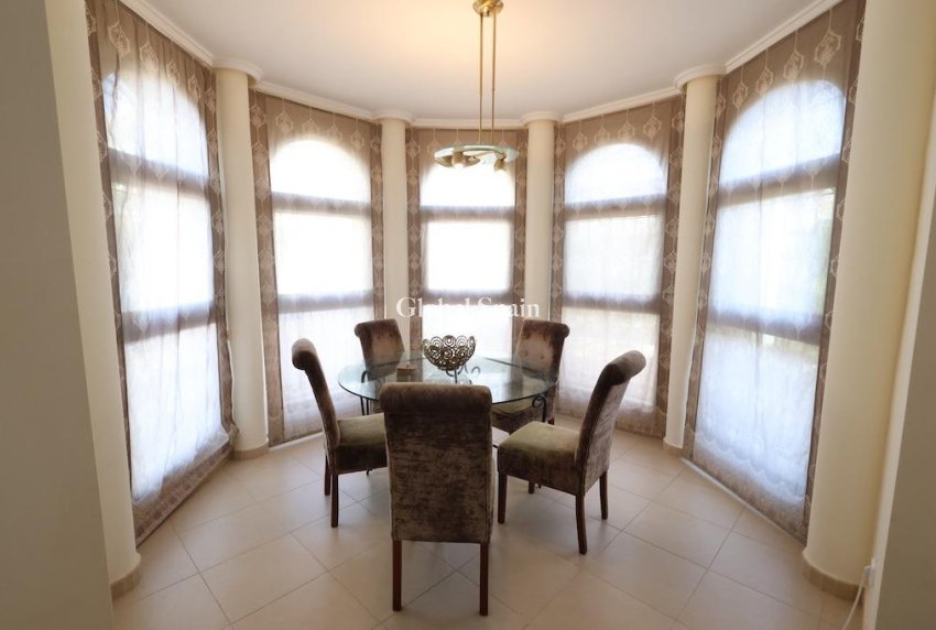 Revente - MAISON -
ROJALES - Inland