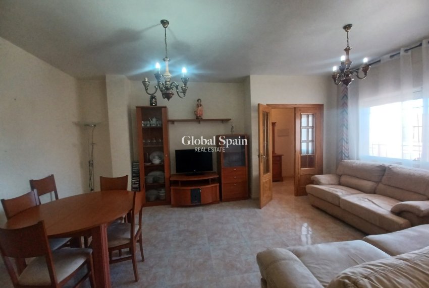 Revente - MAISON -
ROLDÁN - Inland