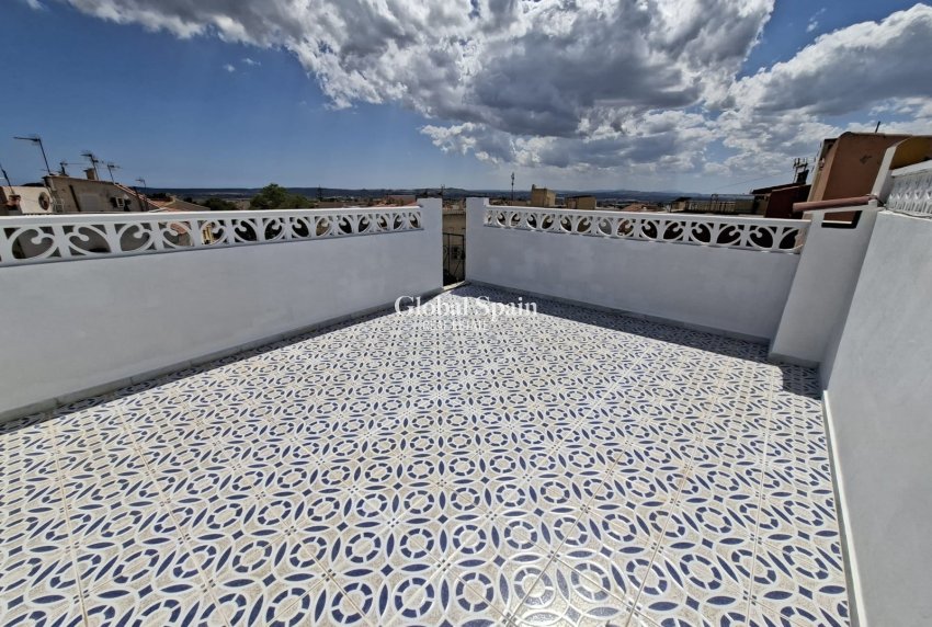 Revente - MAISON -
SAN FULGENCIO - Costa Blanca