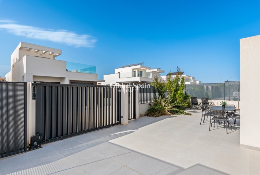Revente - MAISON -
SAN FULGENCIO - LA MARINA