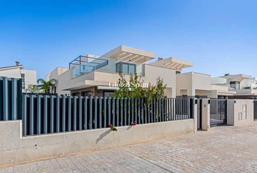 Revente - MAISON -
SAN FULGENCIO - LA MARINA