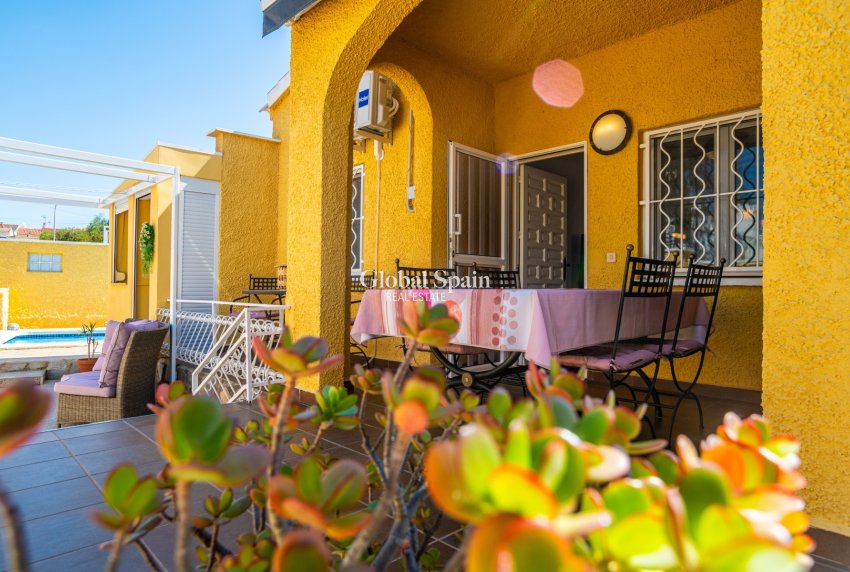 Revente - Maison -
SAN FULGENCIO - urb.la marina