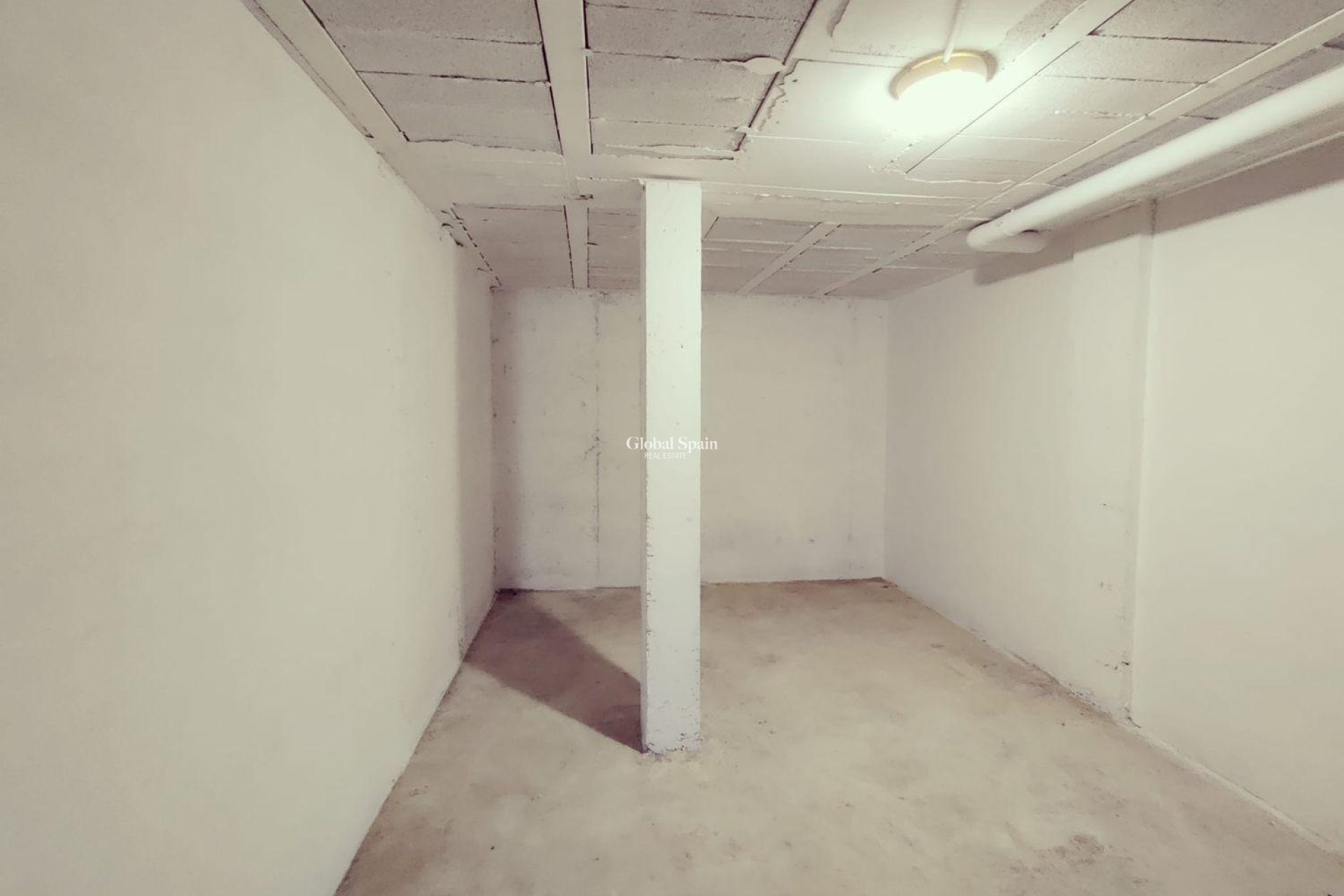 Revente - MAISON -
SAN MIGUEL DE SALINAS - Ciudad de las comunicaciones