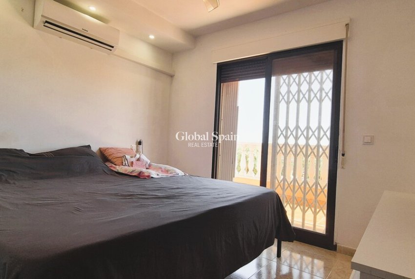 Revente - MAISON -
SAN MIGUEL DE SALINAS - Costa Blanca
