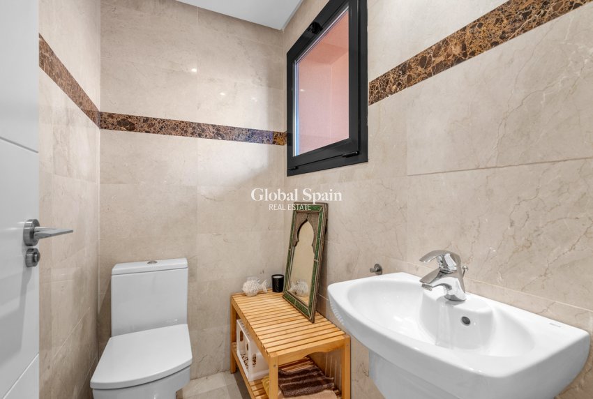 Revente - MAISON -
SAN MIGUEL DE SALINAS - Costa Blanca