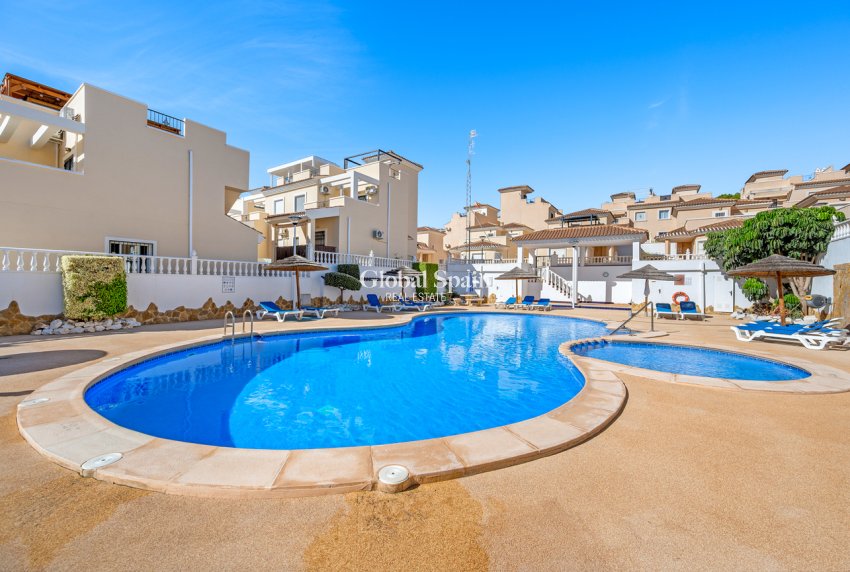 Revente - MAISON -
SAN MIGUEL DE SALINAS - Costa Blanca
