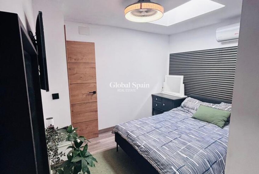 Revente - MAISON -
SAN MIGUEL DE SALINAS - Inland