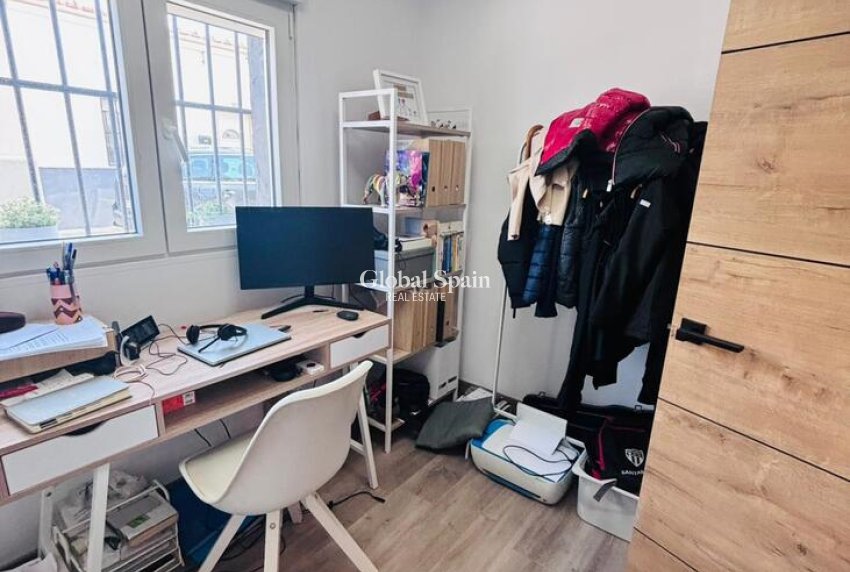 Revente - MAISON -
SAN MIGUEL DE SALINAS - Inland