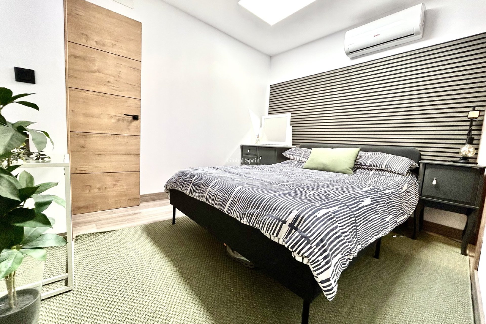 Revente - MAISON -
SAN MIGUEL DE SALINAS - Inland