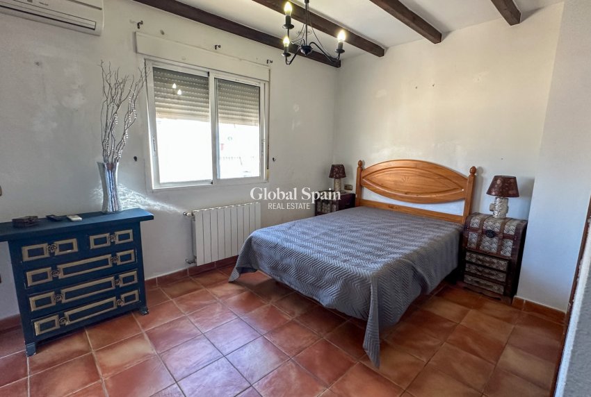 Revente - MAISON -
SAN MIGUEL DE SALINAS - Inland