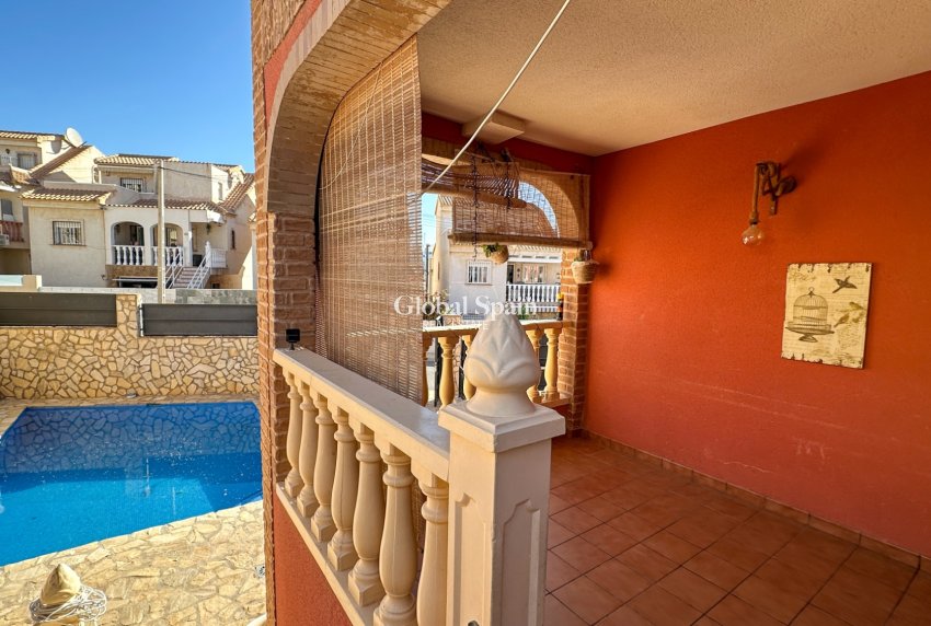 Revente - MAISON -
SAN MIGUEL DE SALINAS - Inland