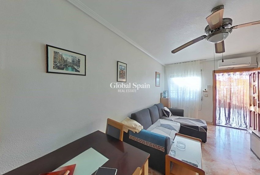 Revente - MAISON -
SAN PEDRO DEL PINATAR - Lo pagan