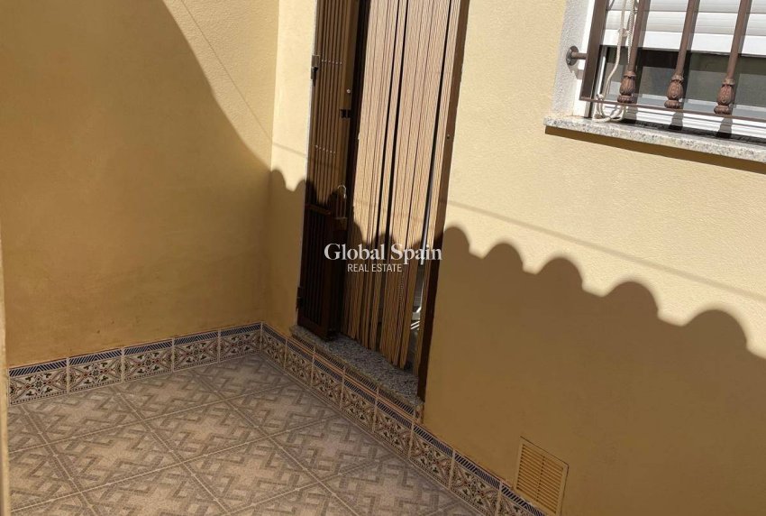 Revente - MAISON -
SANTIAGO DE LA RIBERA - San Blas