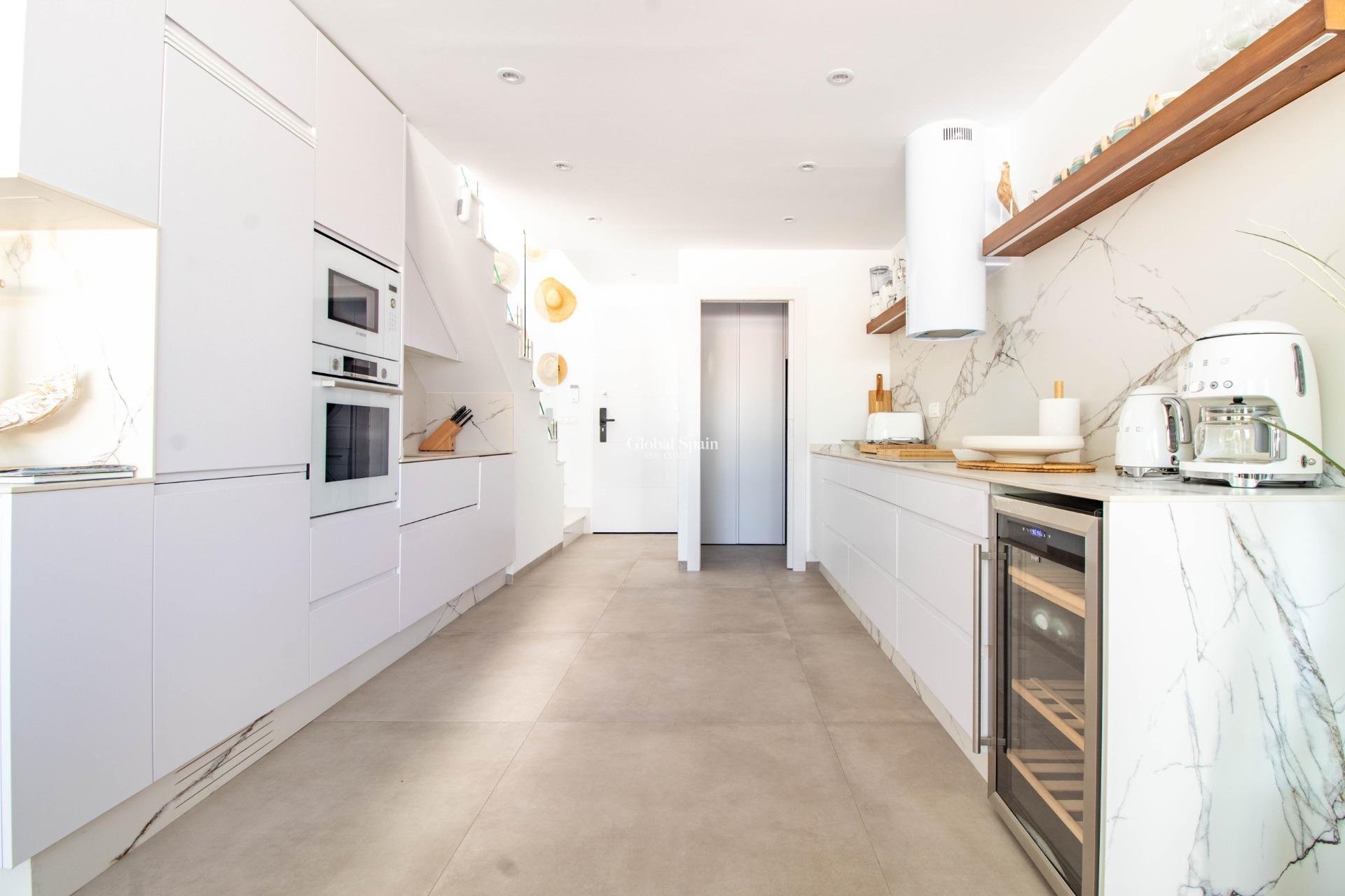 Revente - Maison -
Santiago de la ribera - zona san blas