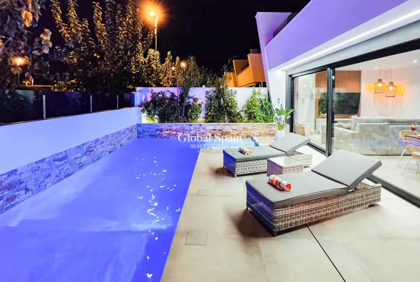 Revente - Maison -
Santiago de la ribera - zona san blas