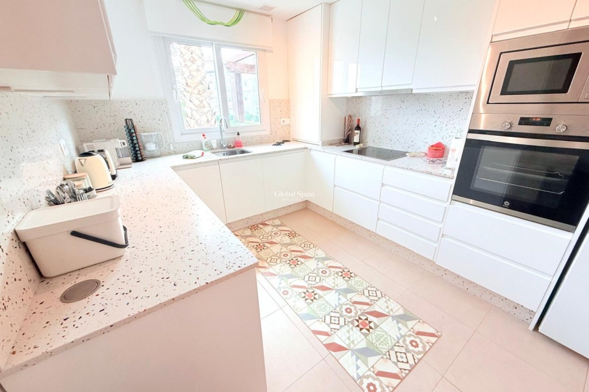 Revente - MAISON -
SUCINA - Inland