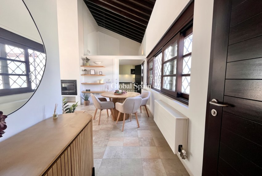 Revente - MAISON -
SUCINA - Inland