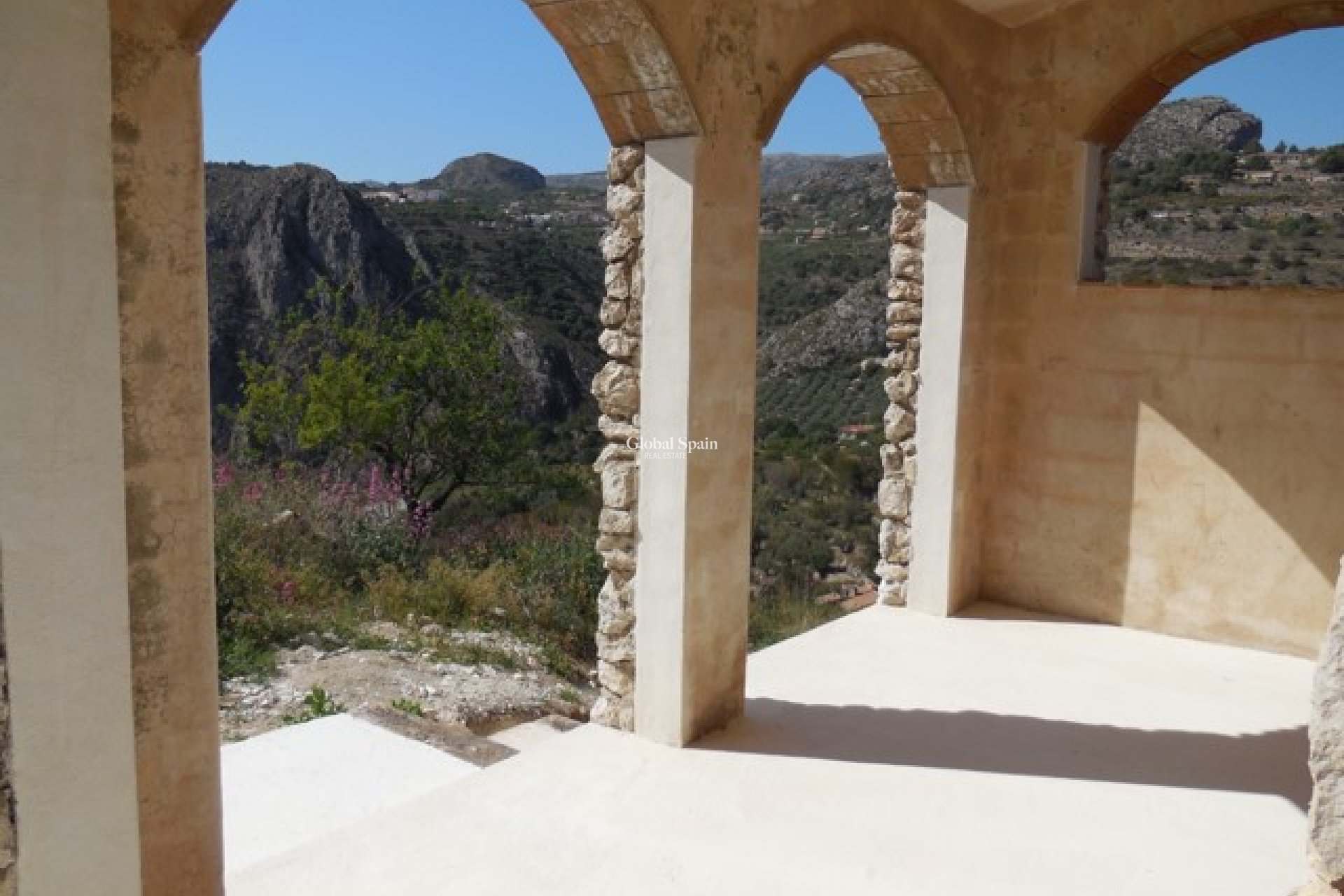 Revente - MAISON -
TÀRBENA - Inland