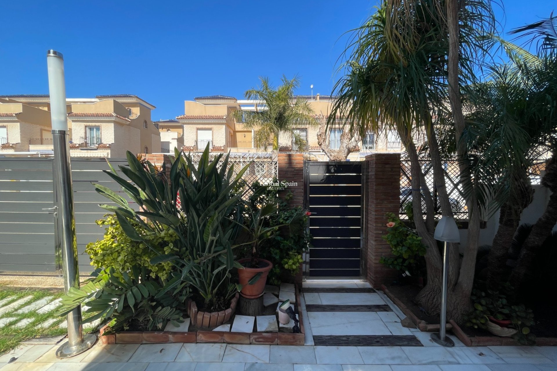 Revente - MAISON -
TORRE DE LA HORADADA - Costa Blanca