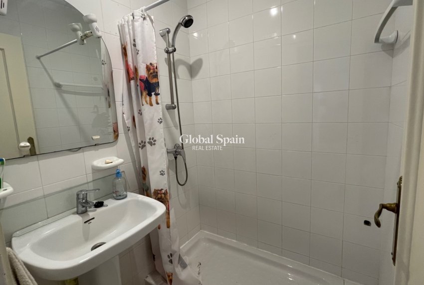 Revente - MAISON -
TORRE DE LA HORADADA - Costa Blanca