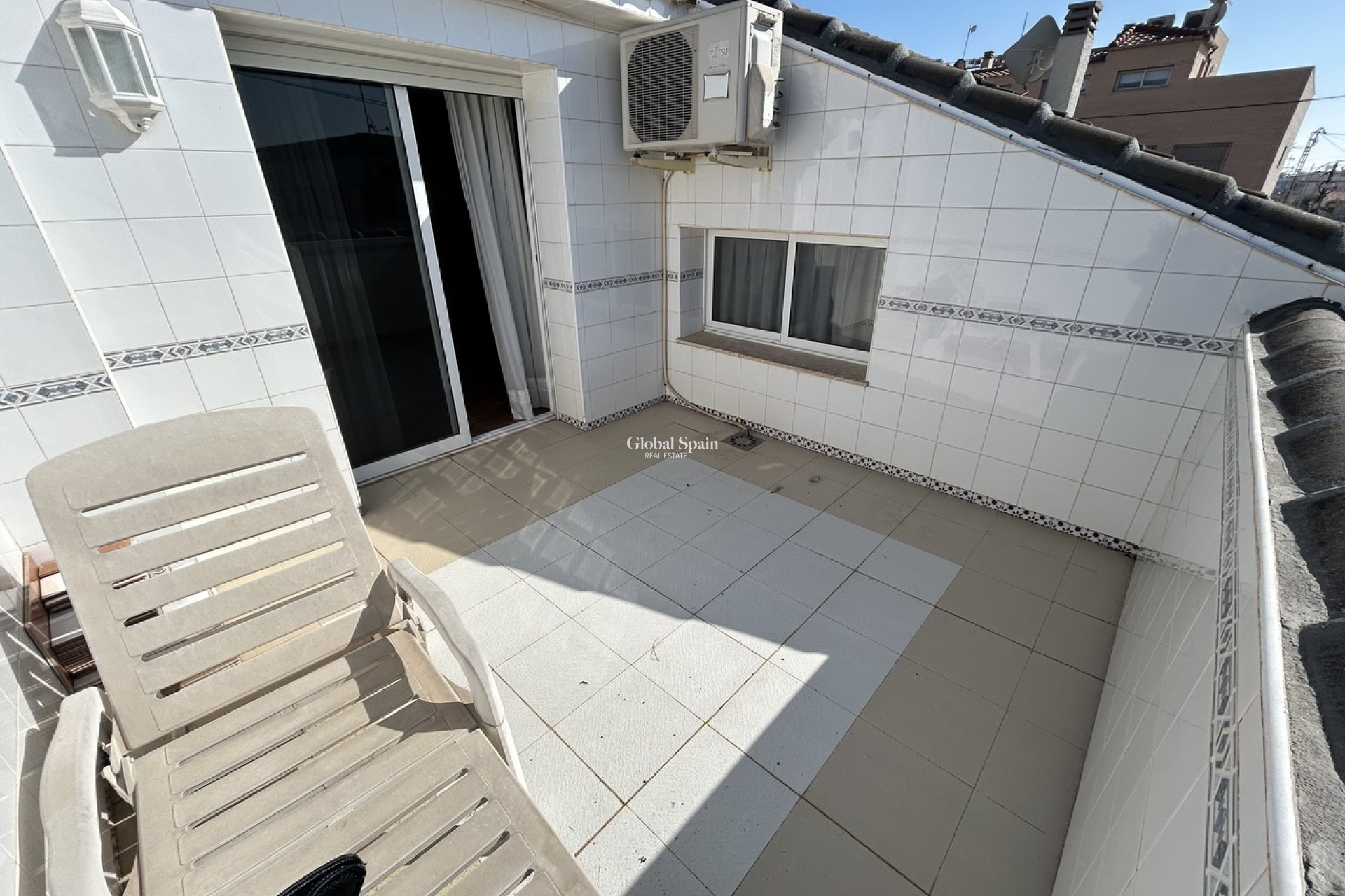 Revente - MAISON -
TORRE DE LA HORADADA - Costa Blanca