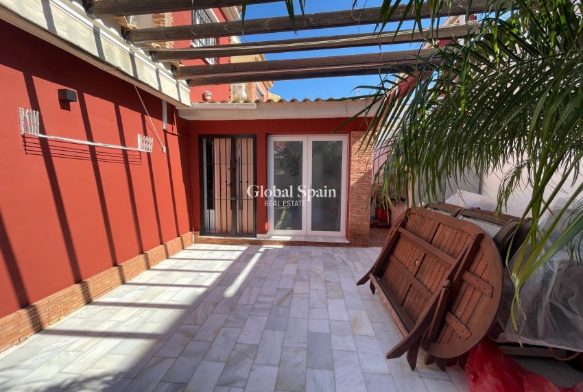 Revente - MAISON -
TORRE DE LA HORADADA - Costa Blanca