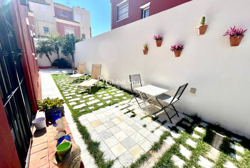 Revente - MAISON -
TORRE DE LA HORADADA - Costa Blanca