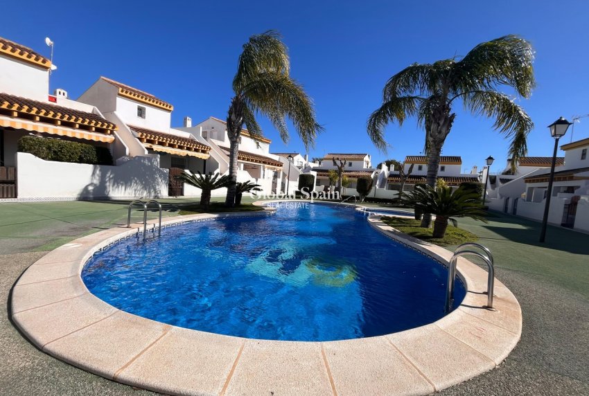 Revente - MAISON -
TORRE DE LA HORADADA - Costa Blanca