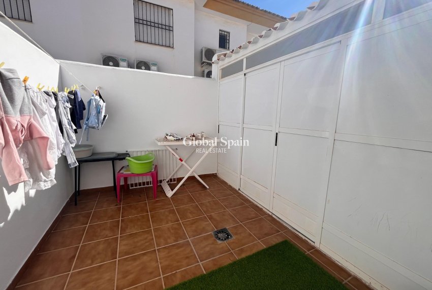 Revente - MAISON -
TORRE DE LA HORADADA - Costa Blanca