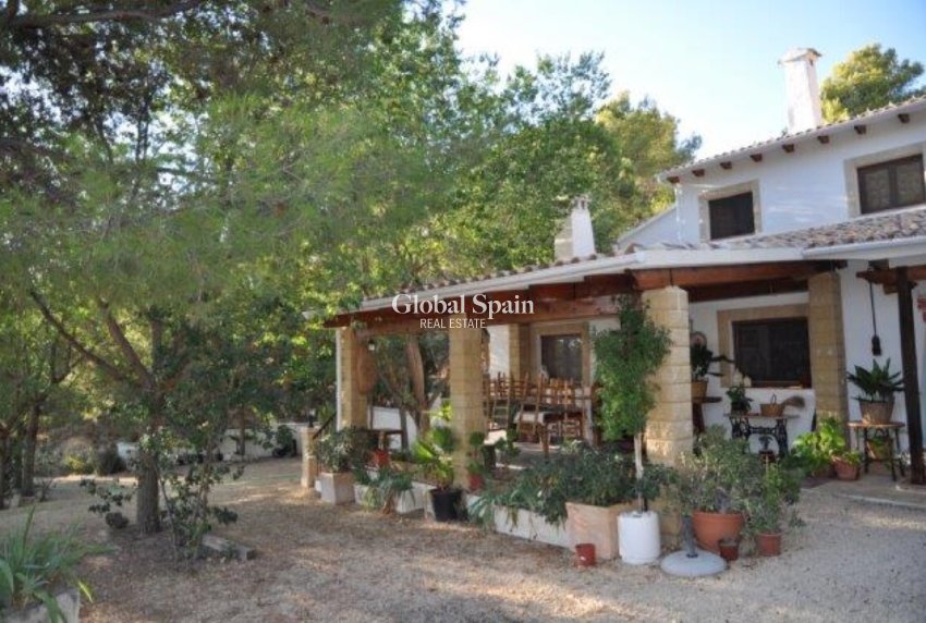 Revente - MAISON -
TORREMANZANAS - Costa Blanca