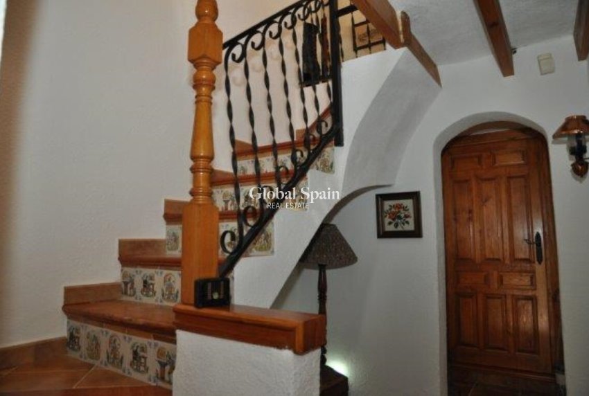 Revente - MAISON -
TORREMANZANAS - Costa Blanca