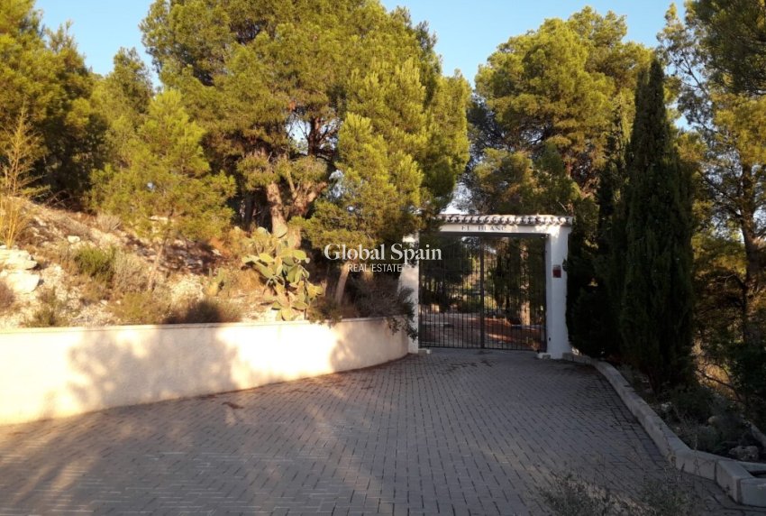 Revente - MAISON -
TORREMANZANAS - Costa Blanca