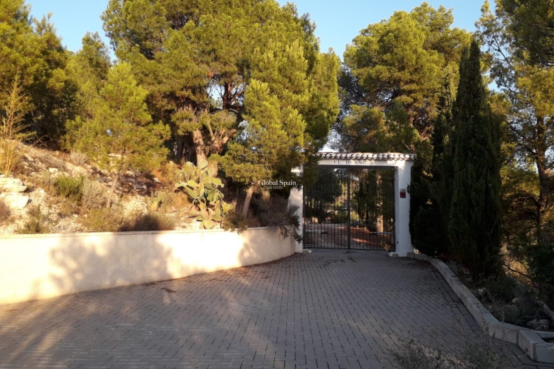 Revente - MAISON -
TORREMANZANAS - Costa Blanca