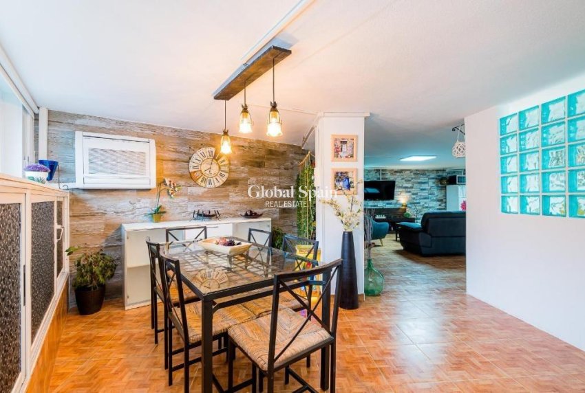 Revente - MAISON -
TORREVIEJA - Acequion